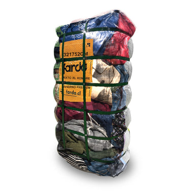 Fardo de ropa usada Mixto XL Hombre Invierno Premium 20 kg: camisas, jeans, pantalones, poleras, polerones y sweaters tallas XL y más, código 321752GM, fardo.cl (foto referencial)