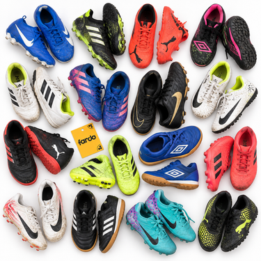 Flatlay Zapatos Fútbol Niño Premium SKU 719864MTG – Fardo.cl (FOTO REFERENCIAL)